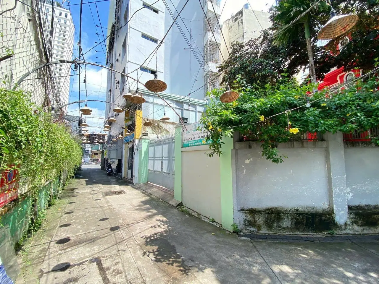 Bán góc 2 MT: 201A - 203/1 đường Nam Kỳ Khởi Nghĩa, P.7, Q.3 Dt: 10m nở hậu 16m dài 25m, giá 110 tỷ