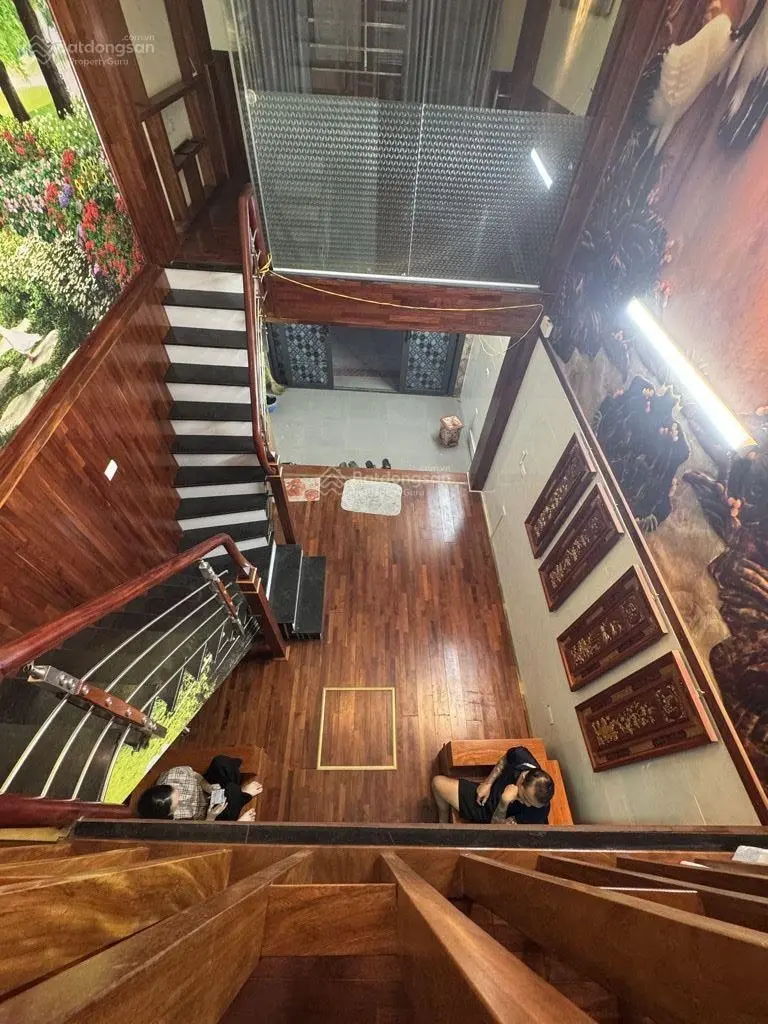 Bán nhà 40m2 x 3 tầng, 3 phòng ngủ, ngõ 255 Lĩnh Nam
