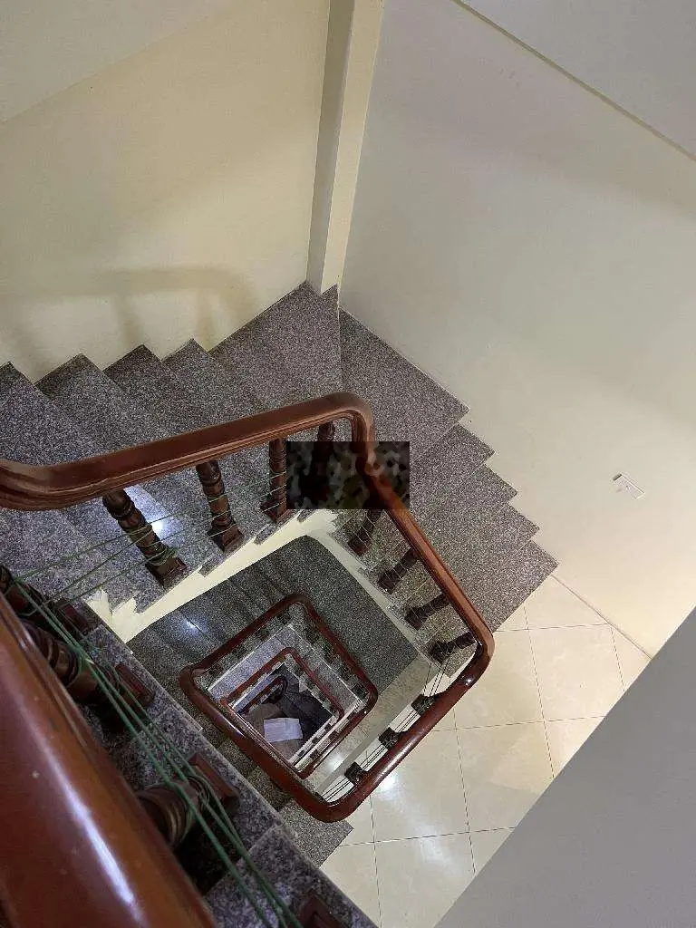 BÁN NHÀ DÂN XÂY PHỐ GIÁP NHỊ QUẬN HOÀNG MAI. 20M RA Ô TÔ TRÁNH