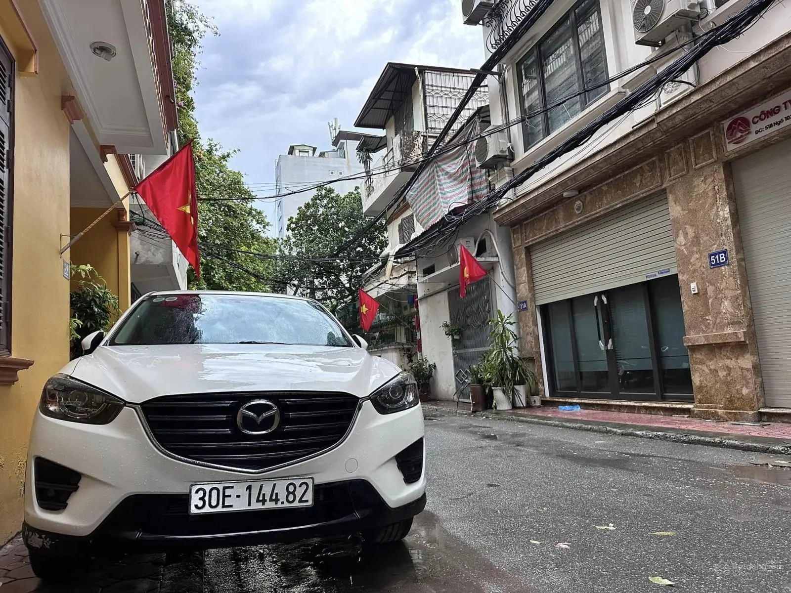 Nhà phân lô, oto tránh, 40m2, thang máy, kinh doanh, giá nhỉnh 12 tỷ.