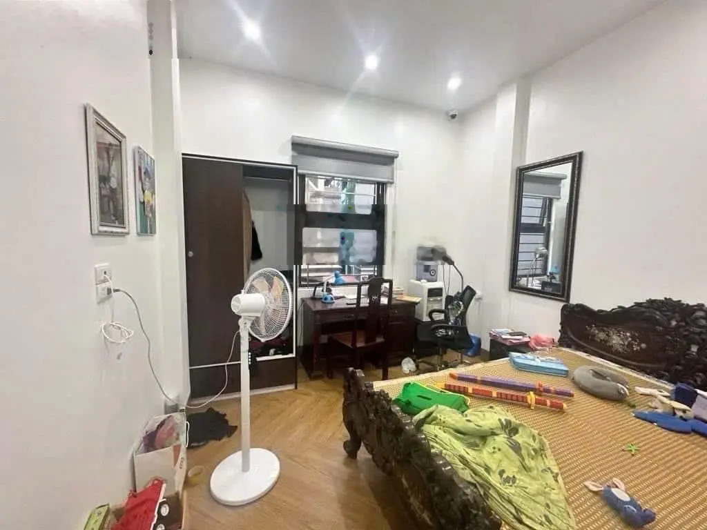 Bán nhà Cửu Việt Ngô Xuân Quảng Trâu Quỳ Gia Lâm ôtô đỗ cửa DT55m giá 5,65 tỷ LH 0988 009 *** xem nhà