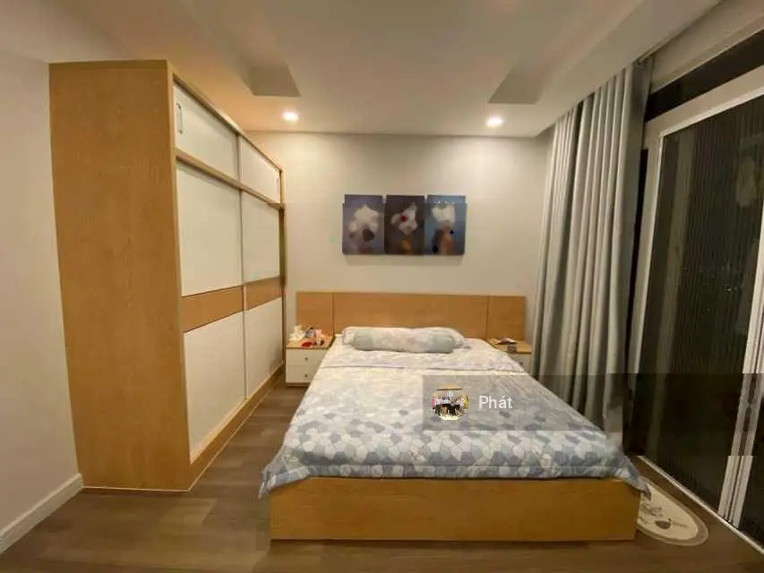 Mình bán căn hộ 2PN chung cư Dragon Hill 2.7 tỷ. Sổ hồng sang tên trong ngày. Call 0938 888 ***