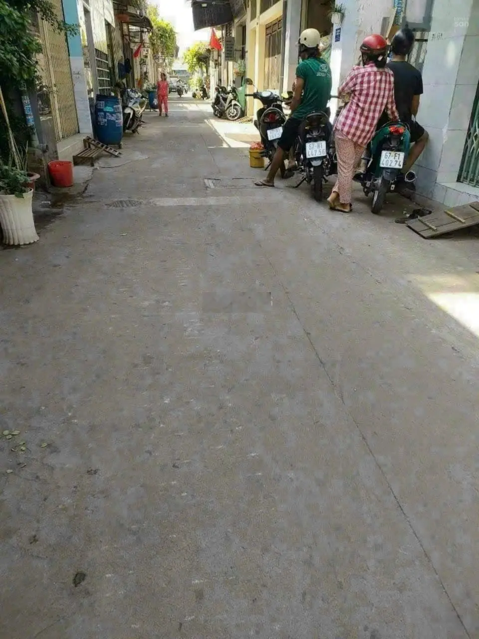 Bán nhà cấp 4 và phòng trọ. Gần chợ xóm nghèo