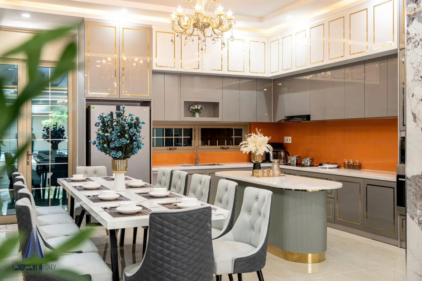 Bán Shophouse Regal Pavillon đường Hóa Sơn 10, vị trí vàng đầu tư
