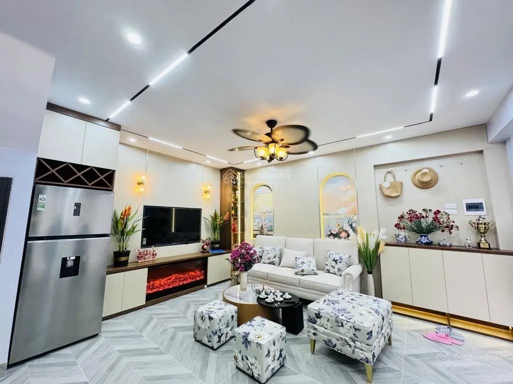 Nhà Đền Lừ - lô góc 2 thoáng - xây 40m2 4 tầng cực đẹp - kinh doanh, oto vào nhà - giá 7,8 tỷ