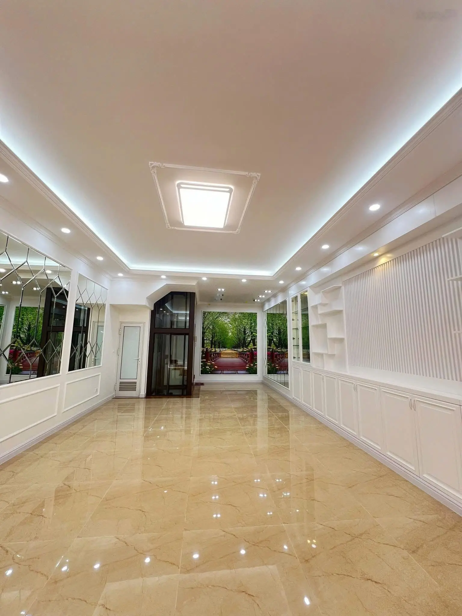 Bán nhà mặt phố cầu giấy 60m2 tầng thang máy ô tô tránh kinh doanh mặt tiền rộng sổ vuông
