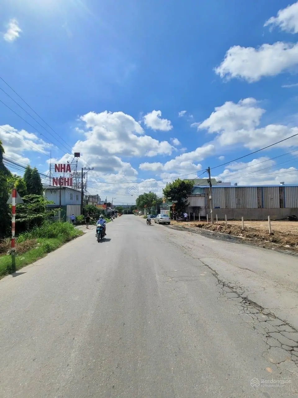 Chủ cần bán gấp lô đất Đ. B184, P. Bình Nhâm, Thuận An, Bình Dương. 150m2/ 750Tr. 100m2 thổ cư. SHR