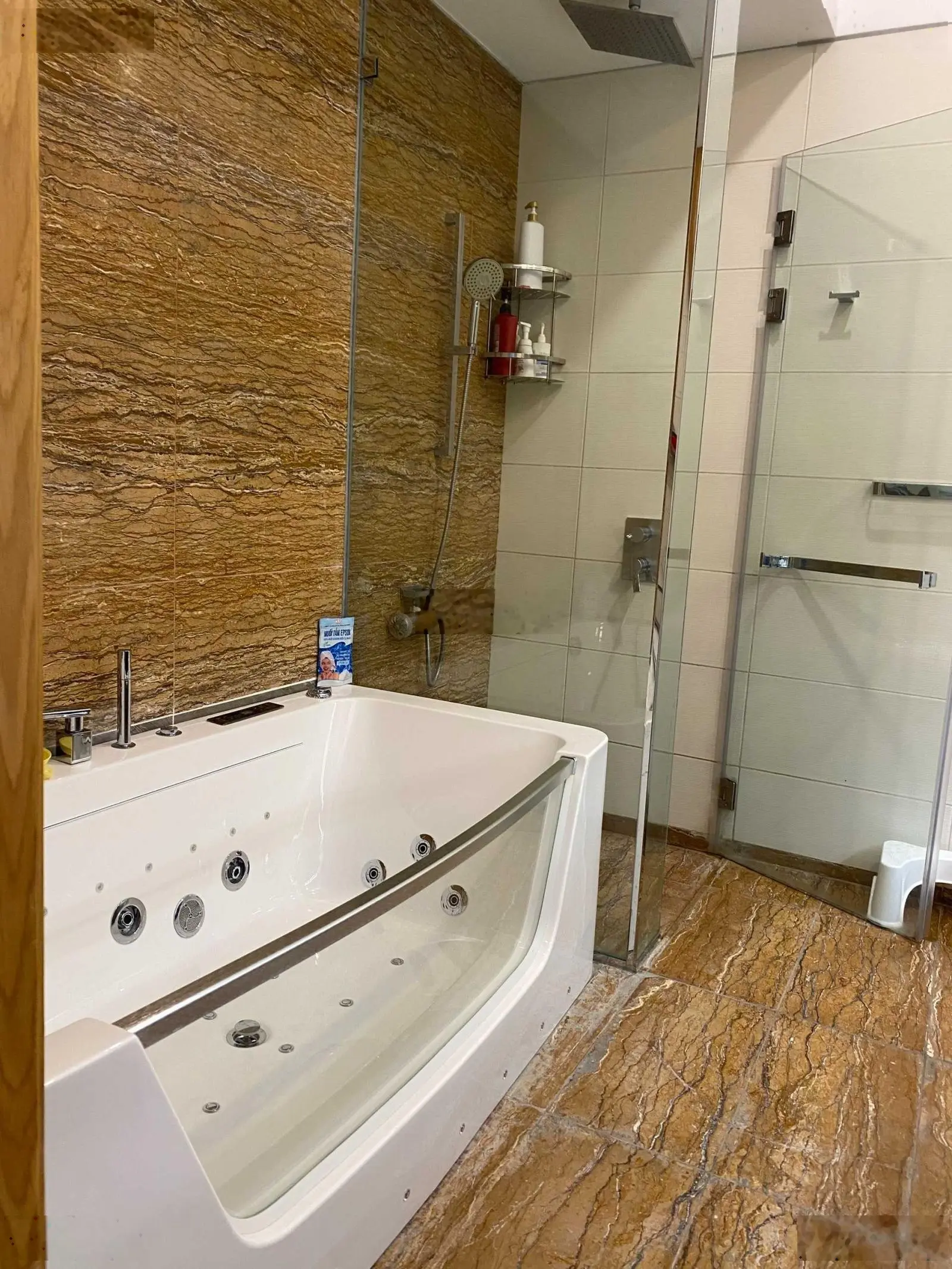 Em bán căn hộ 145m2 chung cư Indochina Plaza - IPH Xuân Thủy, 3PN full nội thất. Chỉ 68 triệu/m2