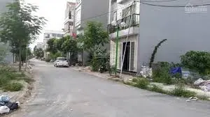 Bán đất Tây Nam Linh Đàm: DT 80m2, giá 95tr/m2 -0877 556 ***