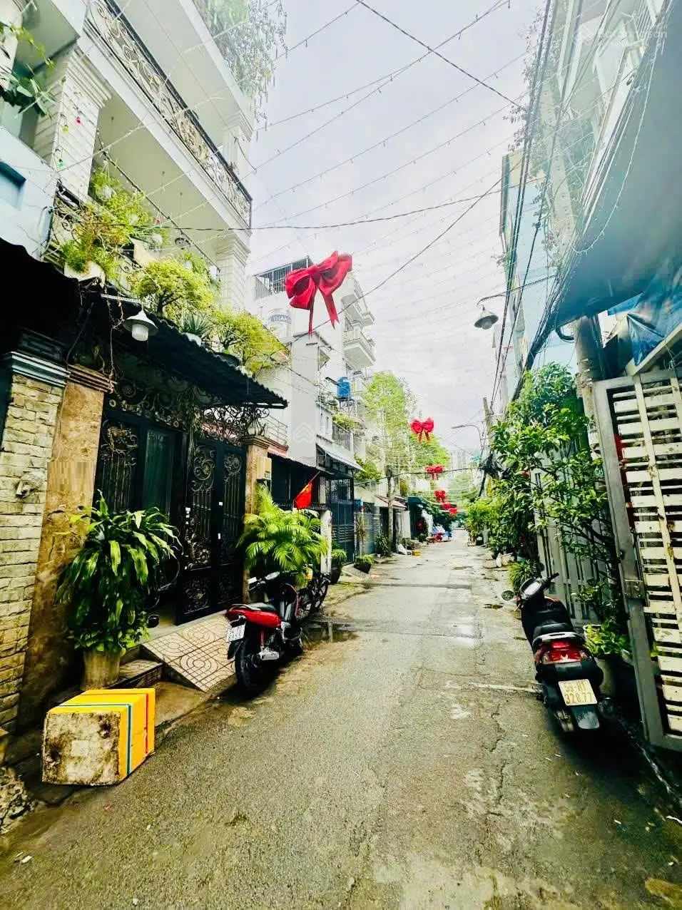 Bán nhà HXH thông P. Tân Quý - Q. Tân Phú, DT: 4x21m, Cấp 4. Giá: 7.9 tỷ TL