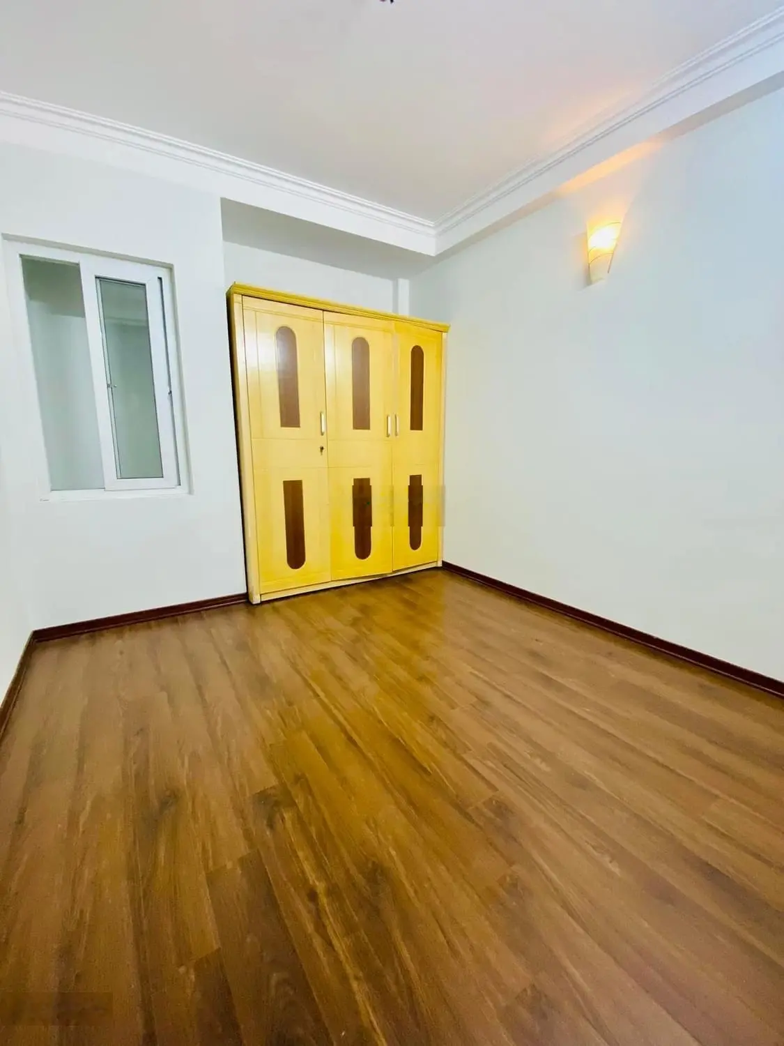 Hàng hiếm tại đường Nguyễn Hoàng Tôn, bán nhà riêng, 7,4 tỷ VND, 43 m2