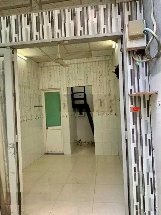 Chủ bán căn nhà hẻm 266 Tôn Đản, Quận 4