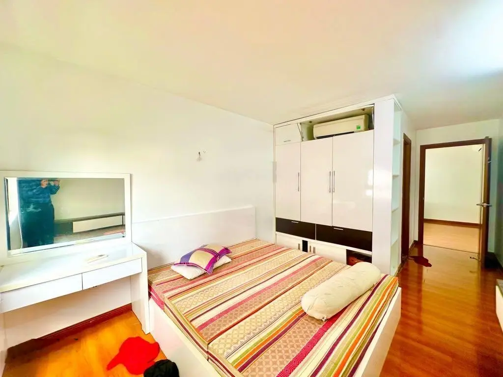 Siêu phẩm lô góc, 3 ban công cực thoáng, view triệu đô, full nội thất chỉ việc xách valy vào ở
