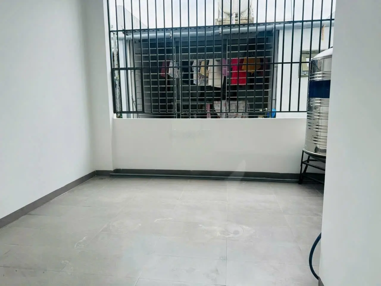 Nhà 3 tầng full nội thất MT Trần Kim Xuyến - Hòa Xuân