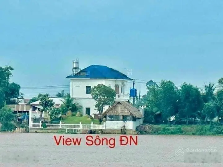 Bán biệt thự siêu đẹp. View sông P. Bình Hòa. Vĩnh cửu - Đồng Nai diện tích: 1100m2 giá 11tỷ TL