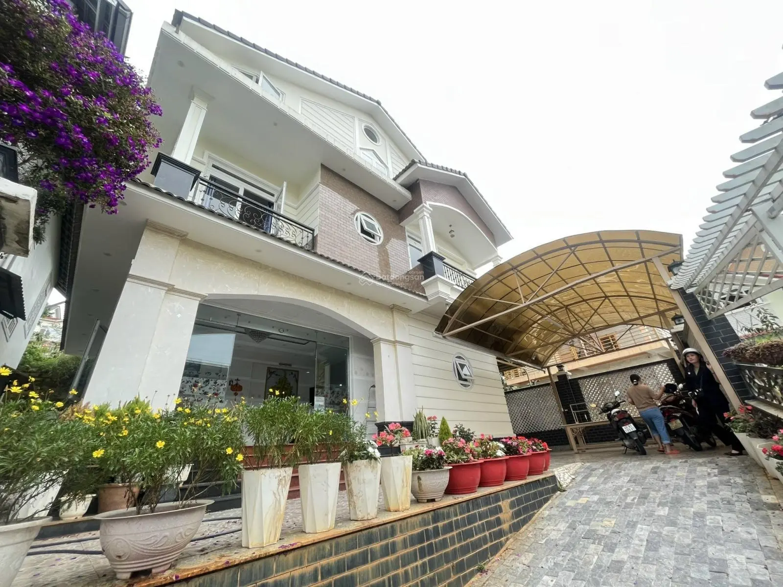 Ngắm Trọn Đà Lạt từ trên cao tại căn villa view cáp treo ngay trung tâm S: 269m2, STT 300m2
