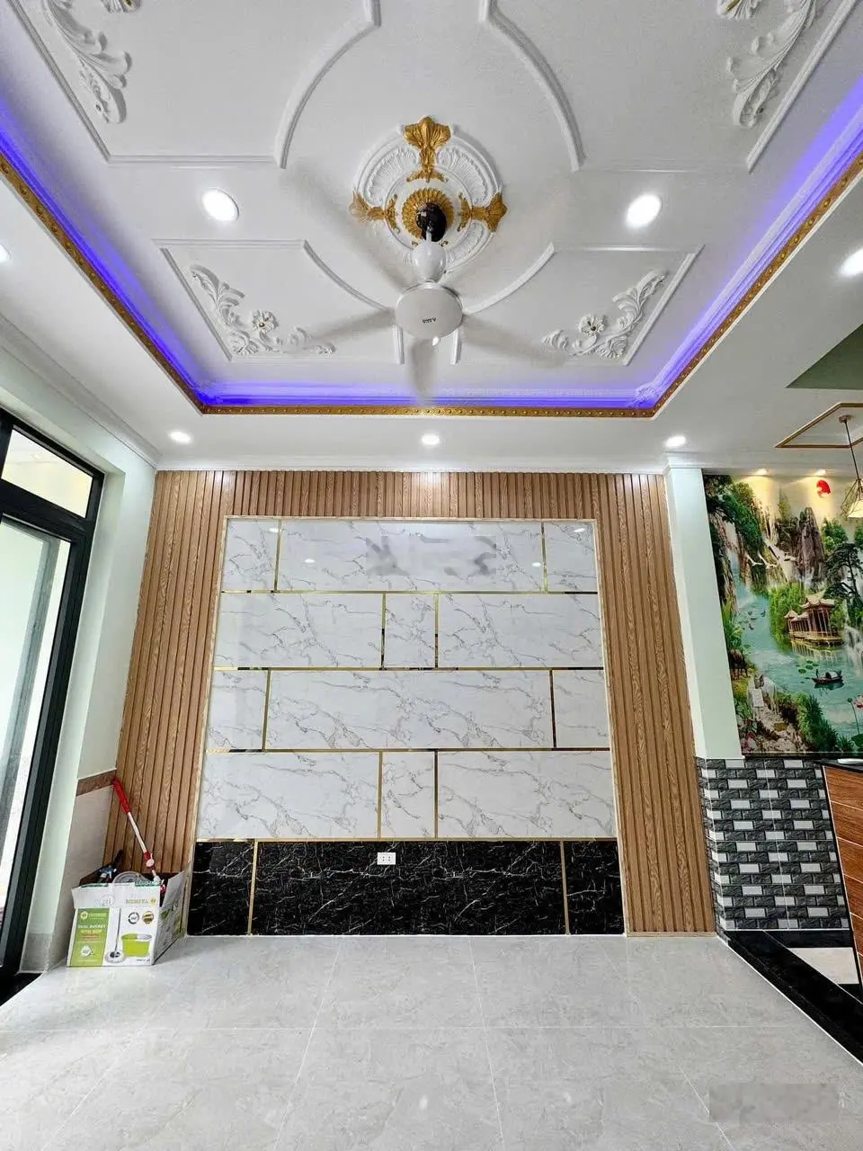 Chủ gởi bán nhà (hoàn công) 1 trệt 1 lầu. dt 60m2 sổ riêng thổ cư 100% đường xe hơi tại p. bửu hòa