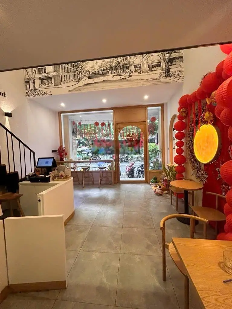 Bán nhà mặt phố Chùa Bộc, 5 tầng x MT 6.2m, vỉa hè rộng, thông sàn kinh doanh, HS gần 100tr/tháng