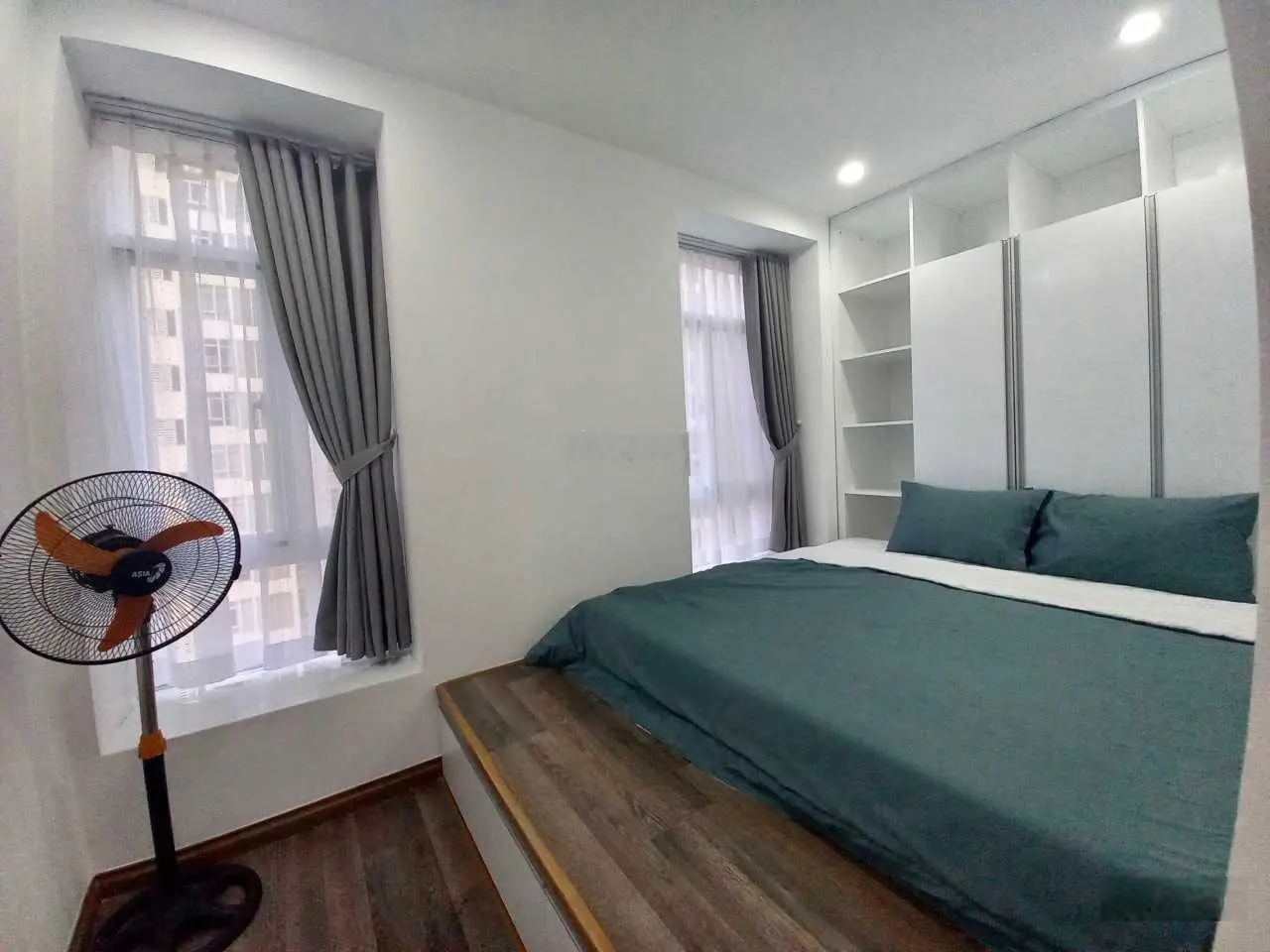 Bán căn hộ sky garden 3 dt 71m2 có 2pn 2wc giá 4.05 tỷ L 0903 113 ***