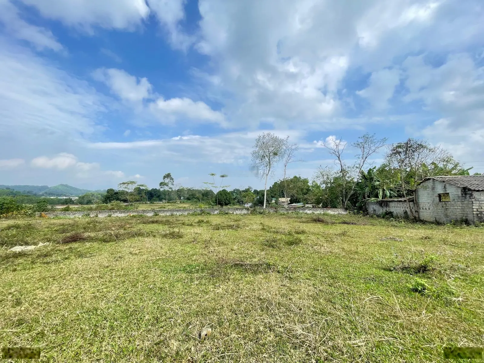 Chuyển nhượng 5336m2 view đẹp thoáng đãng giá tốt tại Cư Yên Lương Sơn Hoà Bình