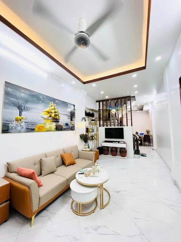 Bán nhà riêng tại Minh Khai, 11 tỷ, 48m2, 4PN, 5WC, 5 tầng