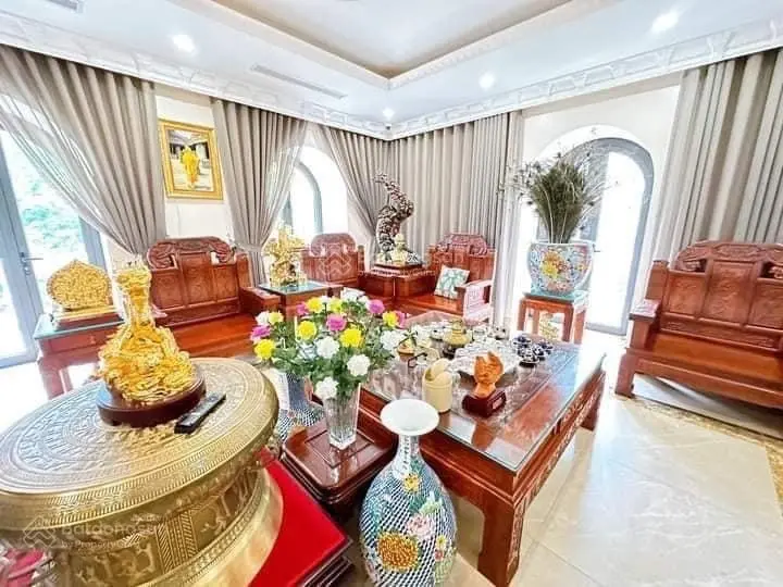 Bán biệt thự lô góc siêu đẹp Mỹ Đình, vị trí siêu đẹp. Giá nhỉnh 80 tỷ