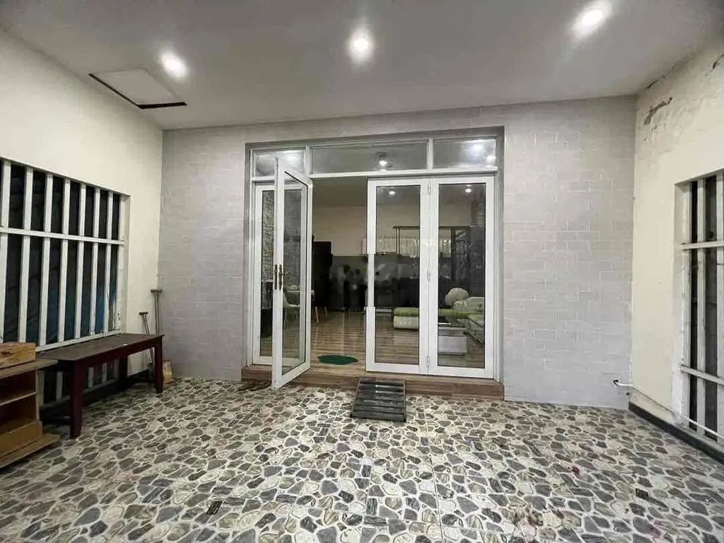 Nhà đẹp mặt tiền view sông có thổ cư