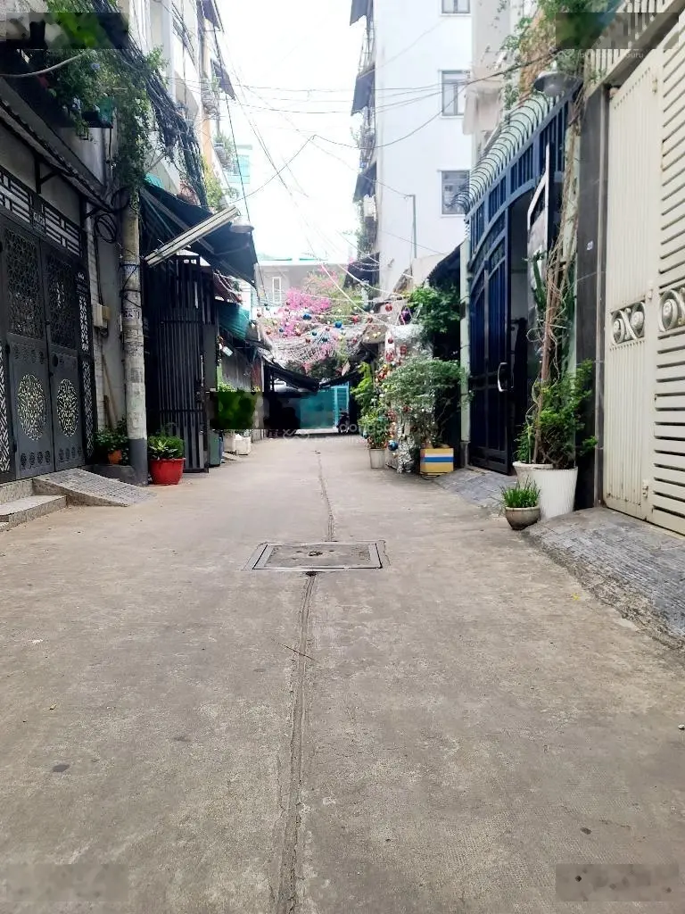 Chỉ 11,x tỷ - 90m2 - 4tầng btct - hẻm 5m xe hơi -tô hiến thành - p.14,q.10