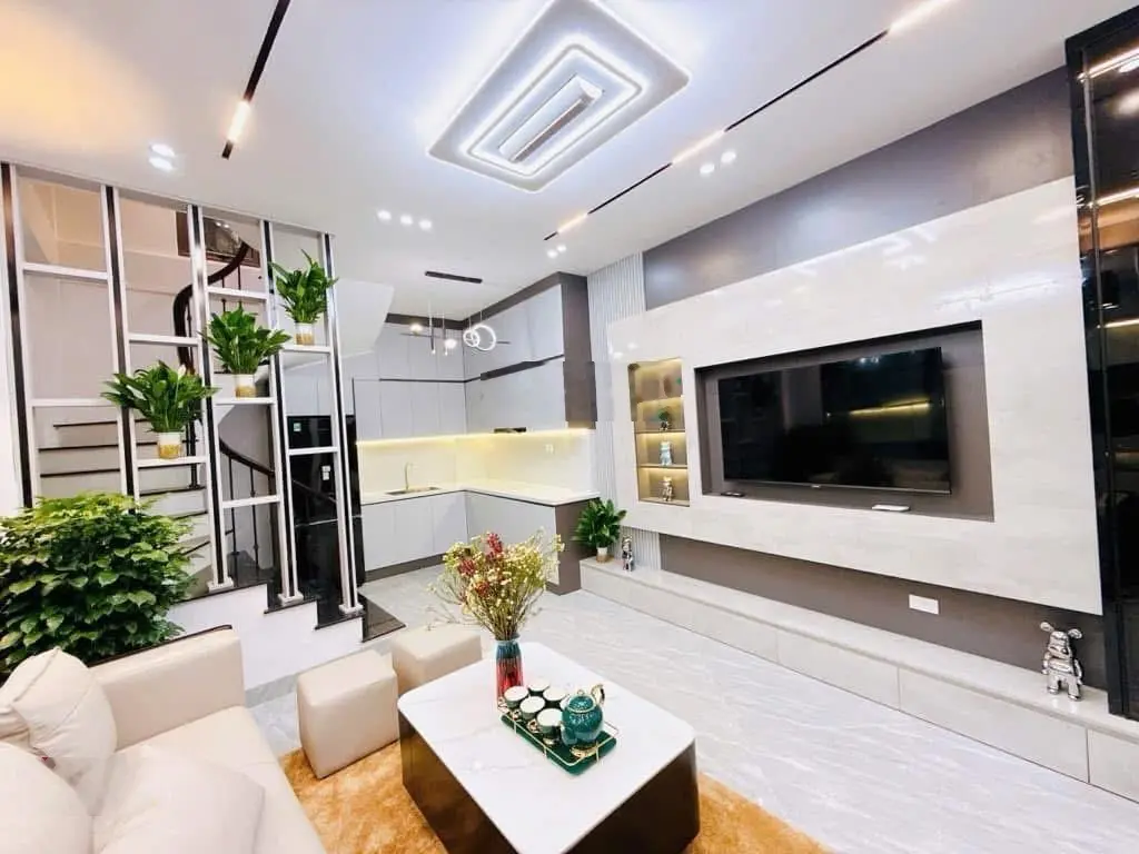 Bán nhà Ngũ Nhạc, 35m2 x 5 tầng, nhiều tiện ích, lô góc, ở luôn, ngõ ba gác, SĐCC, chỉ 4.75 tỷ