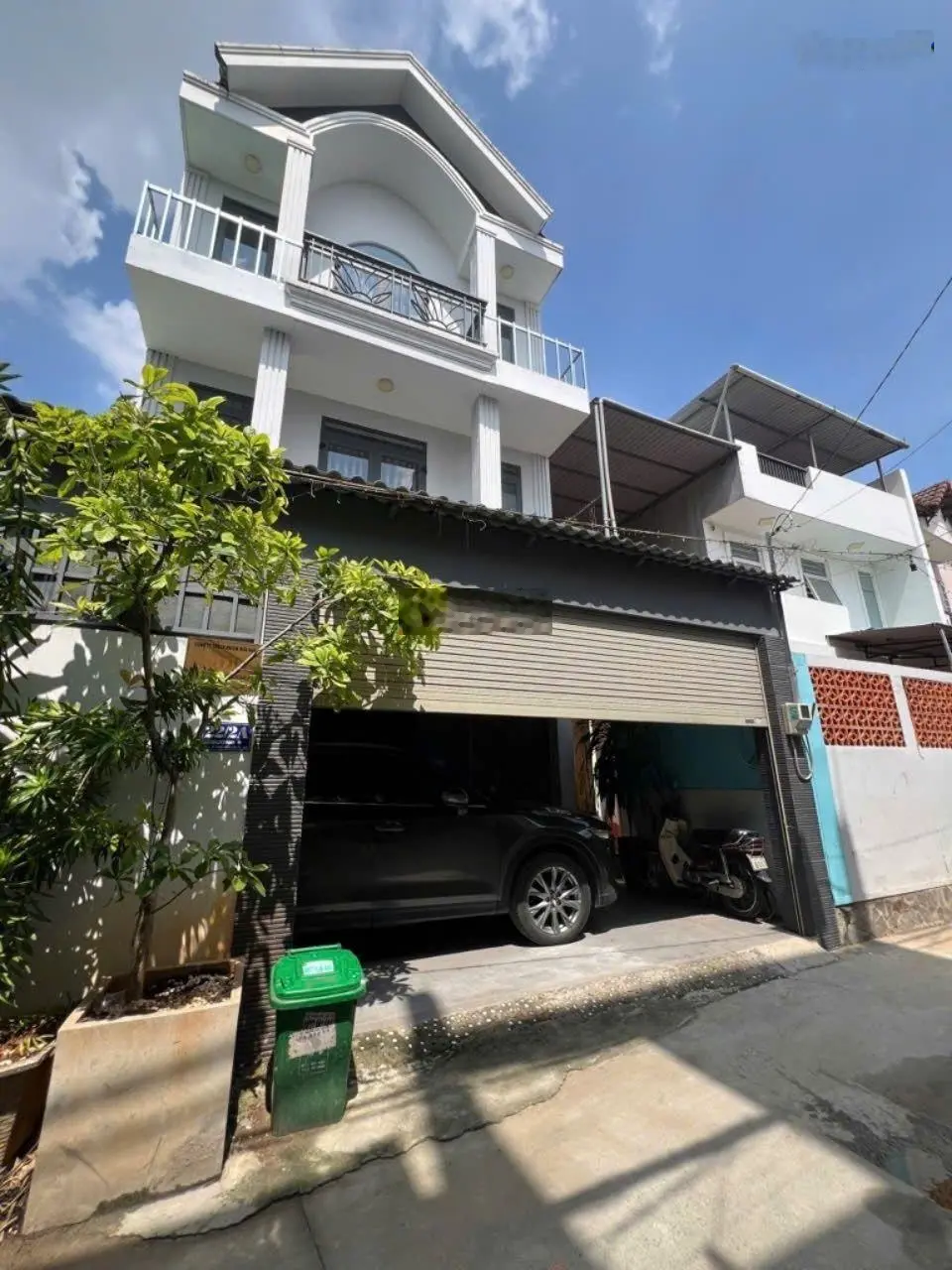 Bán gấp Villa đẹp, 3 tầng, 72m2 giá 6,9 tỷ, Lê Văn Việt, TP. Thủ Đức