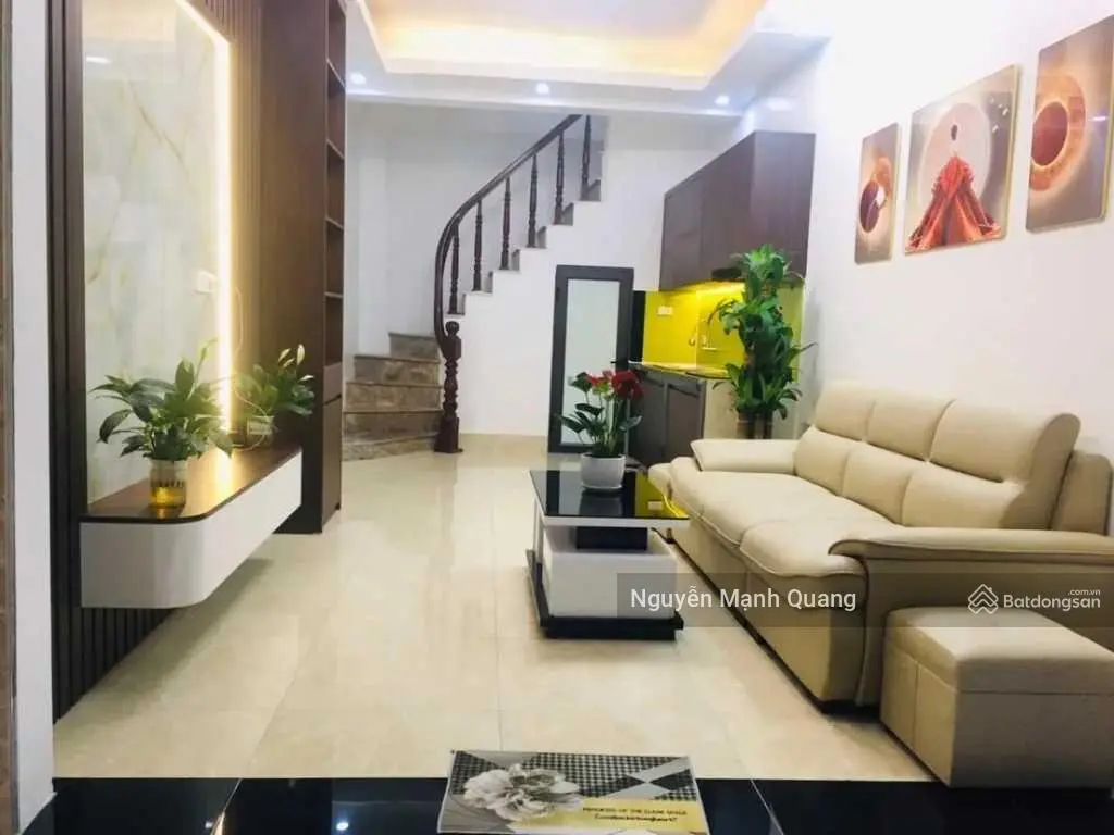Bán nhà 5 tầng, 4 ngủ tại Đại Từ, Hoàng Mai. Diện tích 40m2