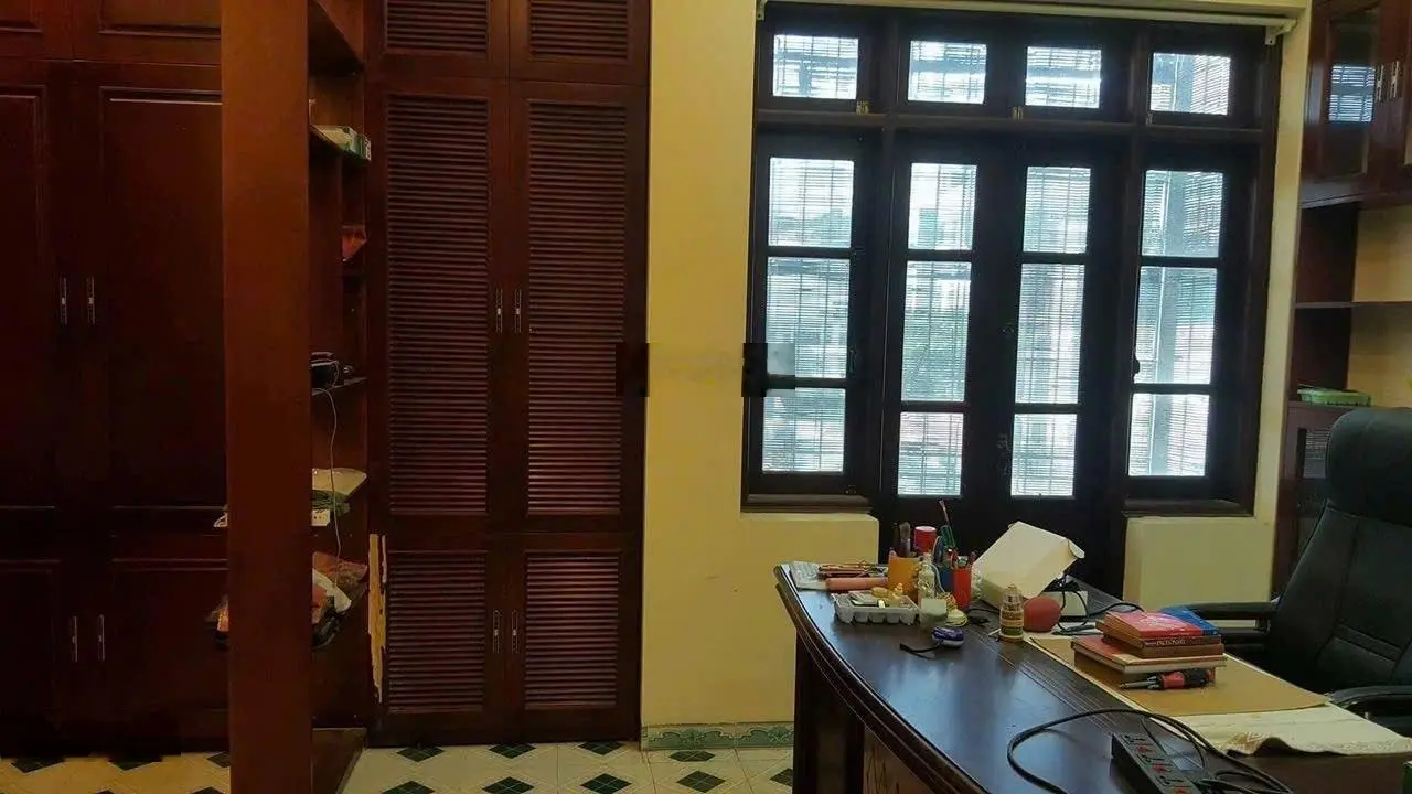 Nhà đẹp, giá rẻ 10PN, 75m2, 7 tầng, mặt tiền 5.3m. Giá sinh viên