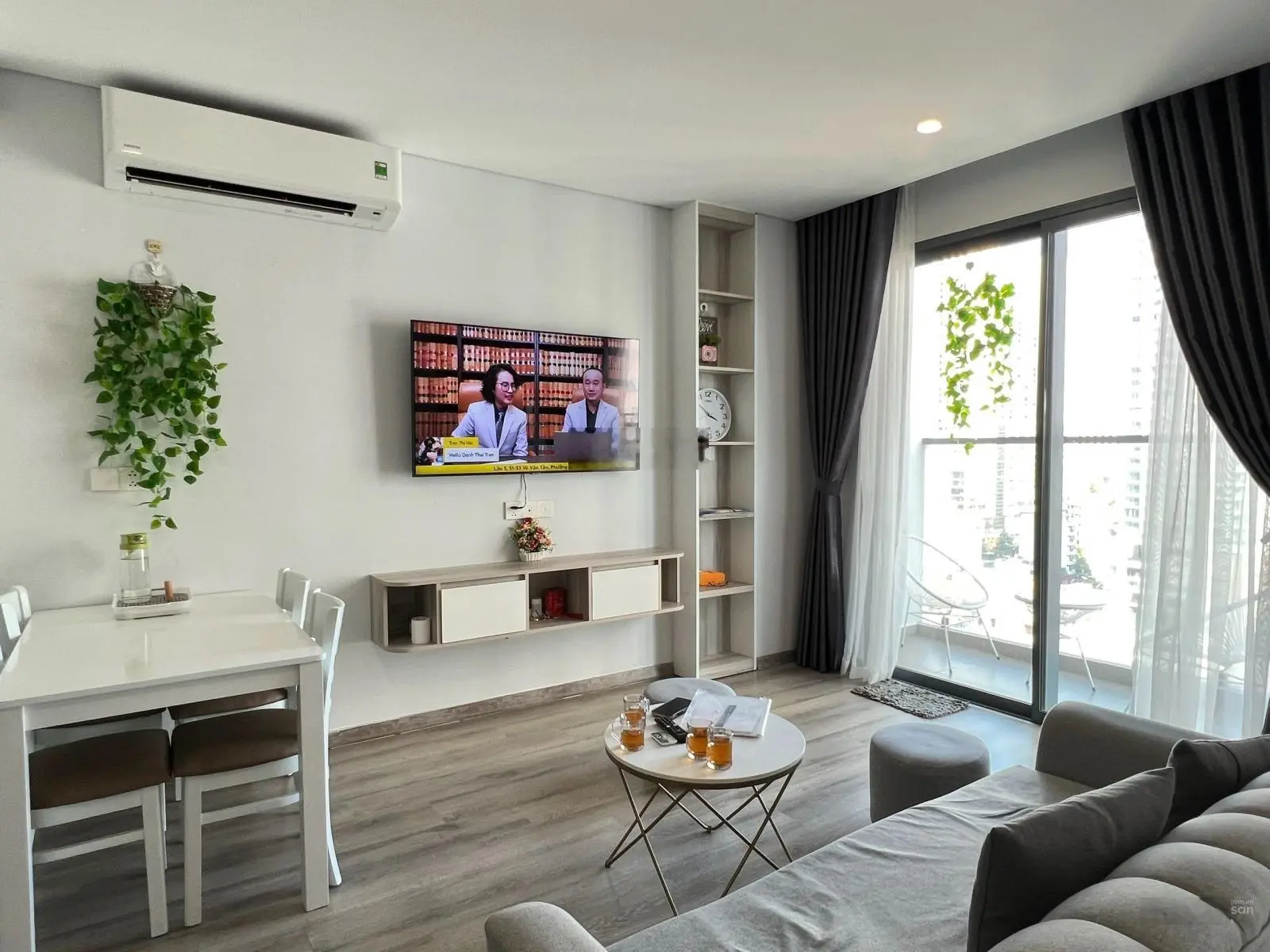 Duy nhất căn 44m2 view xéo biển có nội thất Marina Suite giá chỉ 1,65 tỷ. Cực rẻ