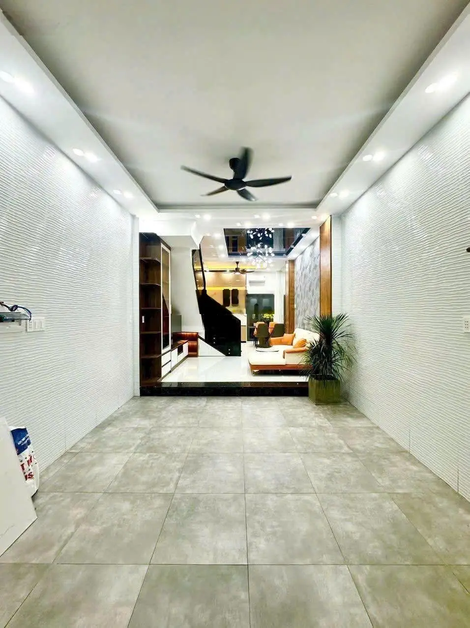 Bán nhà có gara oto hẻm 1806 Huỳnh Tấn Phát giá 6,6 tỷ