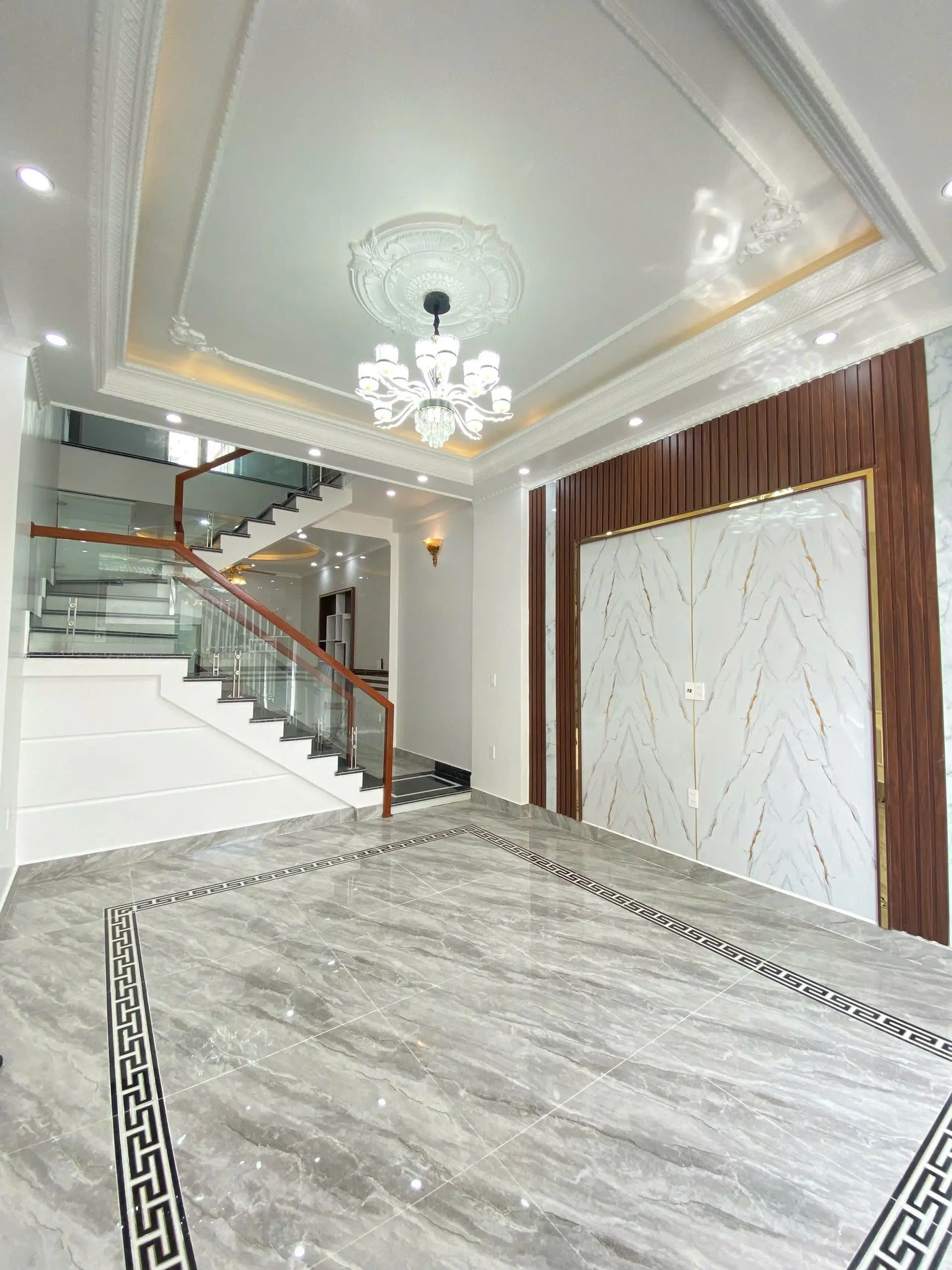 Mình Chính chủ mở bán nhà xây mới sát khu biệt thự sao đỏ giá cực sốc