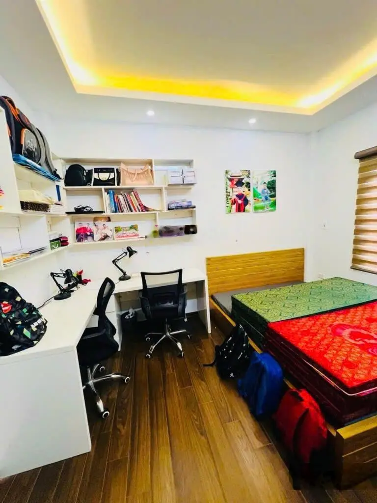 Bán Nhà Phố Quang Trung, Hà Đông, 35m2, 4 tầng, Giá 6,45 tỷ, Ô tô Lùi Cửa, Mặt ngõ thông Kinh doanh