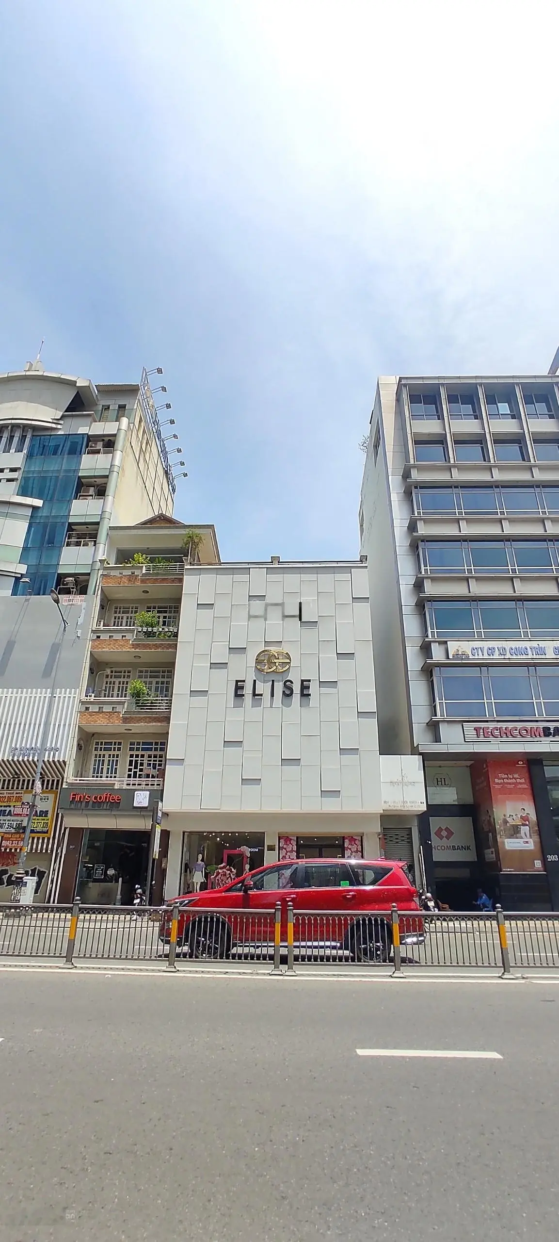 Mặt tiền Nguyễn Văn Trỗi, quận Phú Nhuận - DT 10x30m, CN 300m2 - 5 tầng - HĐT 250 triệu - giá 59 tỷ