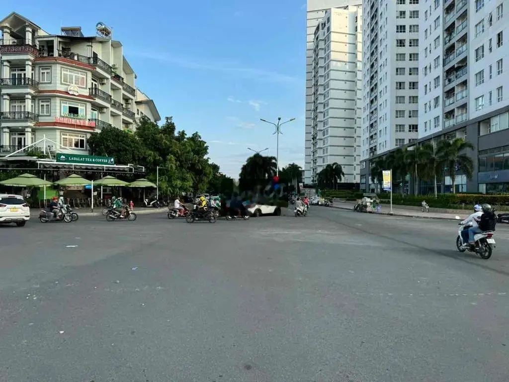 Bán biệt thự cn 320m giá 12 tỷ lô nhì đường Hoàng Trọng Mậu Phường Tân