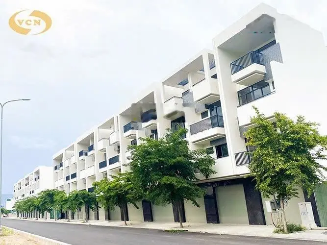 Em Nguyệt Nha Trang cần bán nhà kinh doanh đẹp và kiên cố tại khu đô thị Phước Long - Nha Trang