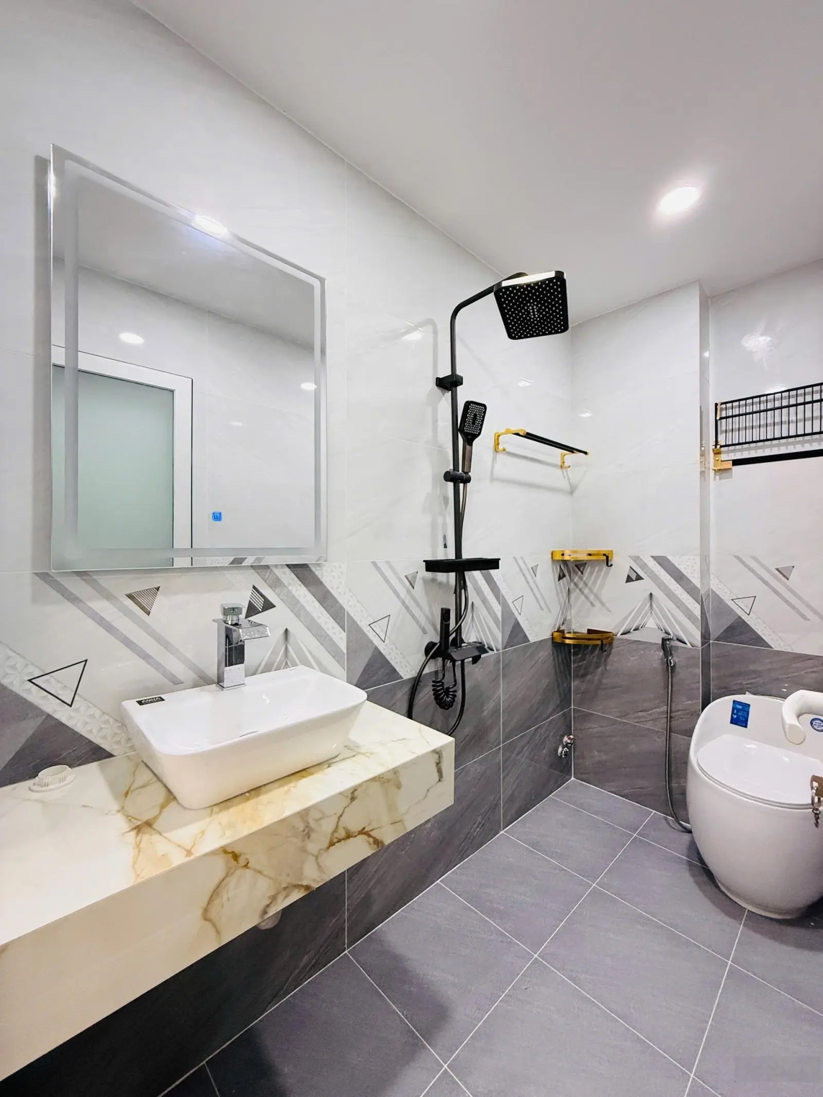 Bán Nhà riêng tại 42/18 Đường Số 3, Phường 8, Gò Vấp, 9,95 tỷ, 61,4 m2