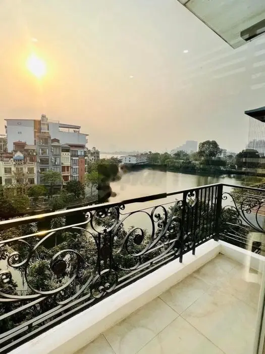 Mặt phố Yên Hoa, lô góc, mặt hồ Tây, thang máy - 50m2x 6T, Giá 24.8 tỷ