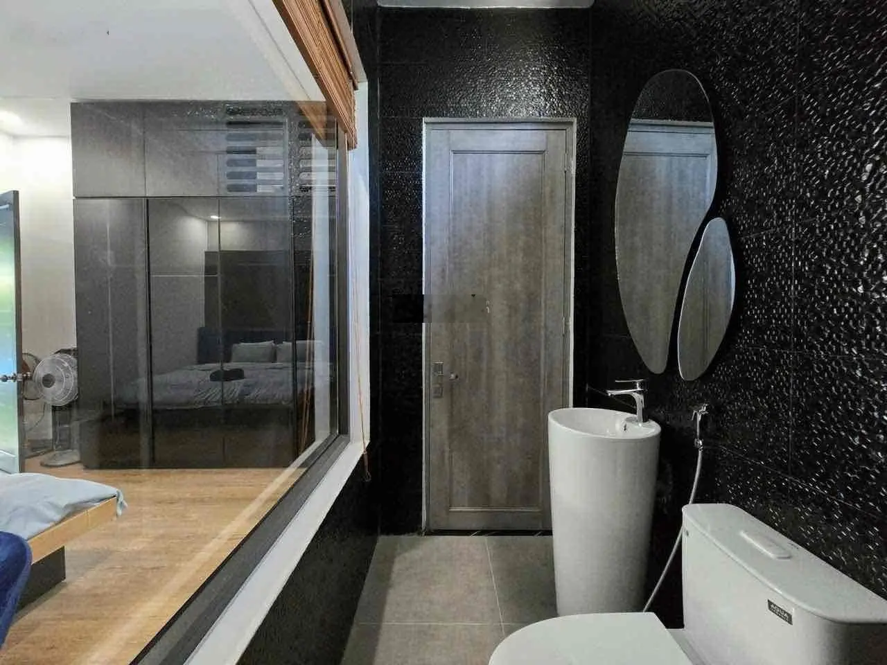 Đặng Huy Trứ, villa 3 tầng 210m2 sát biển. Giá 1x tỷ