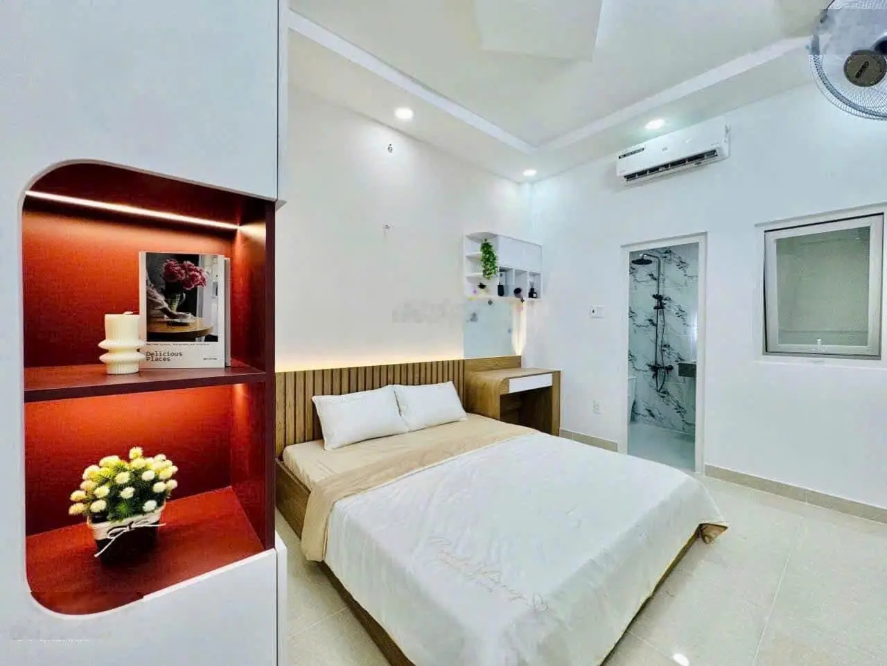 Bán gấp nhà đường Nhiêu Tâm, Quận 5. Giá 3TỶ490/ DT 61,2m2 - Đang cho thuê 15 triệu/tháng, sổ sạch.