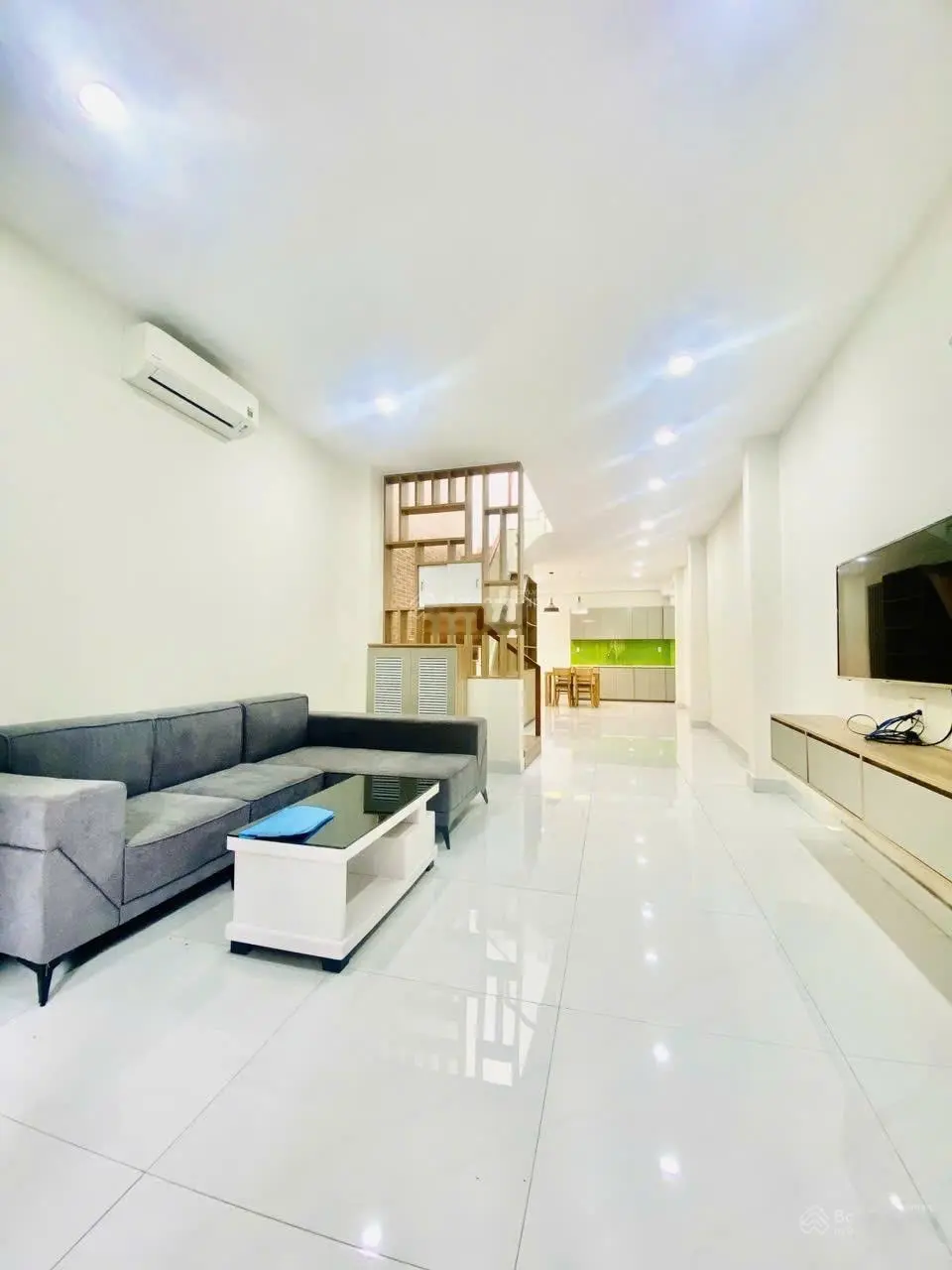 BÁN NHÀ HXH NGAY BIGC TRƯỜNG CHINH QUẬN TÂN PHÚ 60M2 3 TẦNG CHỈ HƠN 5 TỶ FULL NỘI THẤT CHỦ GẤP BÁN.