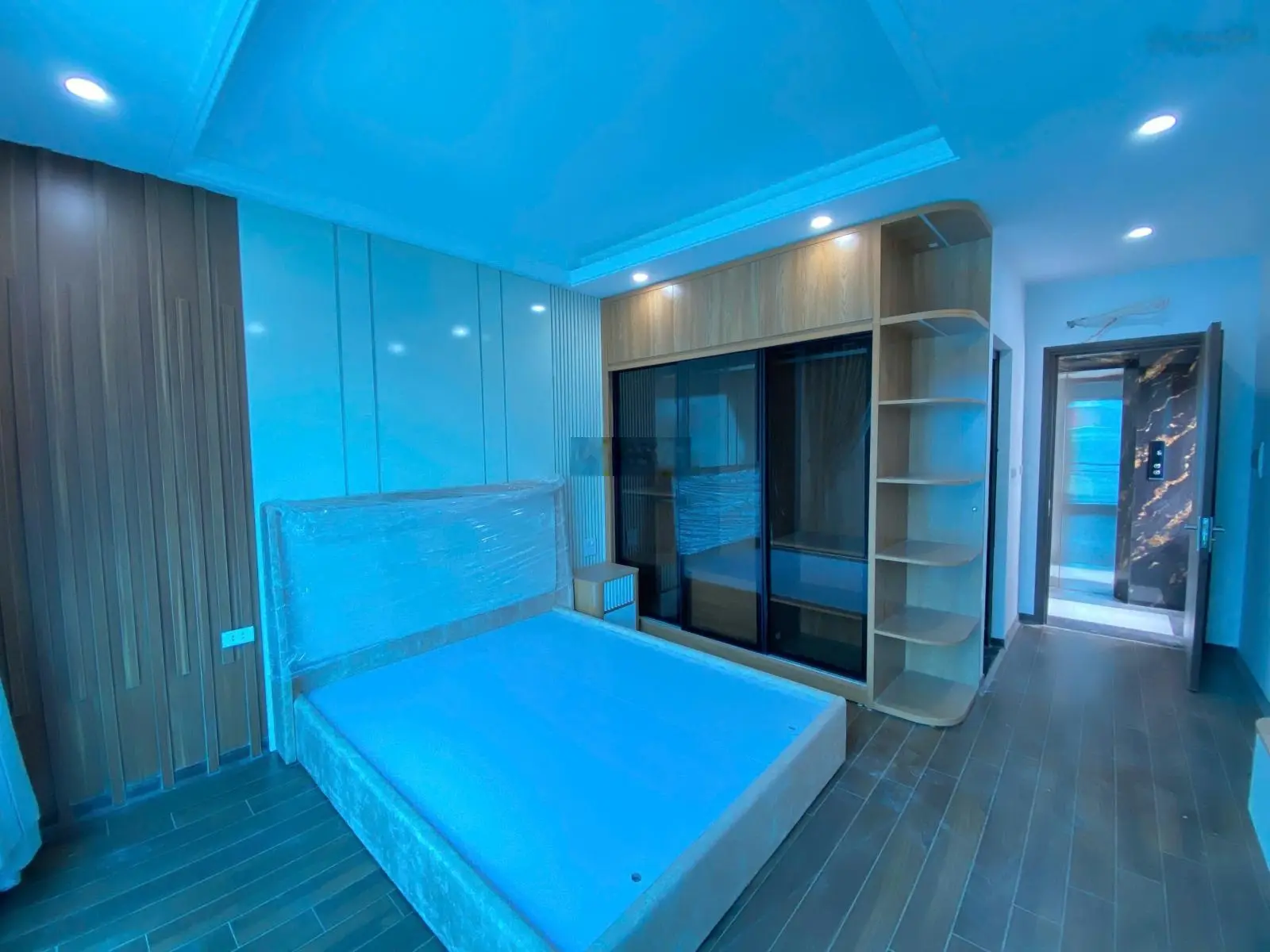 Duy nhất nhà 30m2 x 5 tầng Tây Mỗ, ngõ thông thoáng, ô tô đỗ cổng, giá chỉ 5.1 tỷ, LH 0988175136