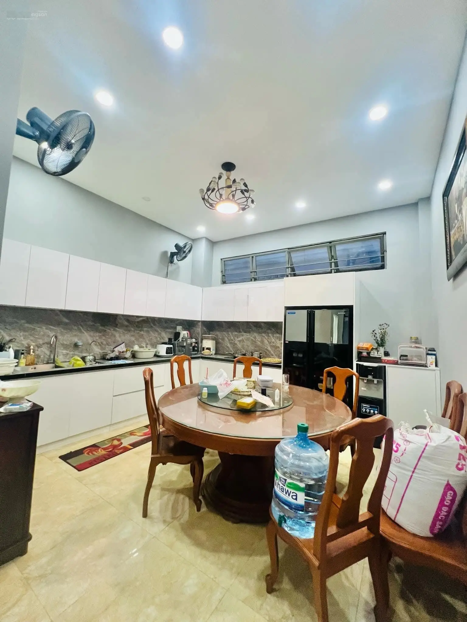 Nhà khu V.I.P cán bộ, đường hẻm an ninh, gần Vincom, Lotte Cộng Hoà, dưới 200tr/m2
