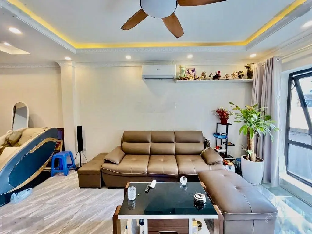 Hơn 6 tỷ cần bán nhà Cổ Linh 6 tầng - full nội thất - ô tô - tiên ích bao quanh - ở sướng - giá tốt