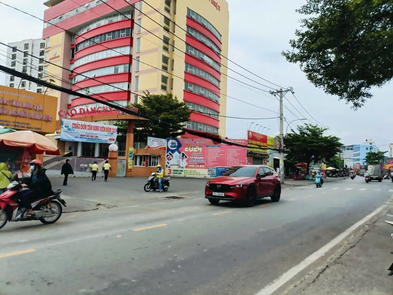 *** Bán Nhà mặt tiền đường Đỗ Xuân Hợp, DT khủng 500m2, ngay khu Vip trung tâm Q.9