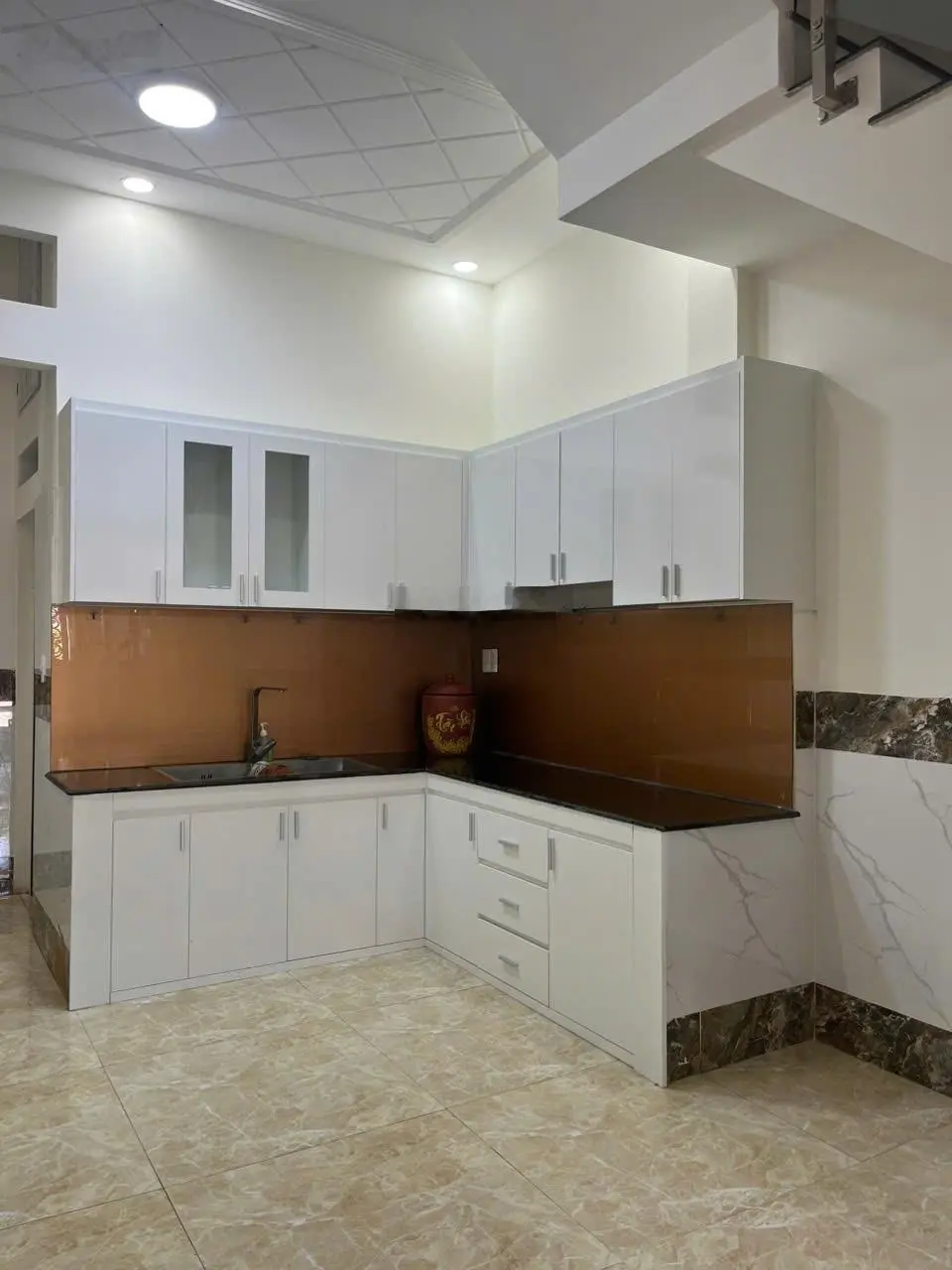 Nhà đẹp chính chủ có sổ hồng hoàn công ngay trung tâm Long Trường Q9, 57m2 1T 2 lầu ST, chỉ 5,5 tỷ