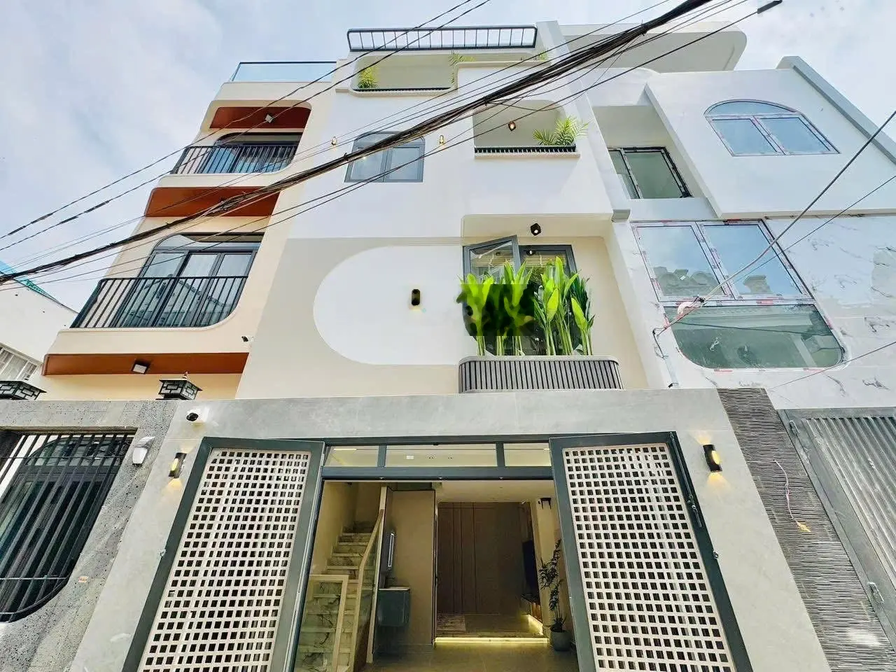 Căn nhà nằm gần nhiều tiện ích ở nguyễn khuyến giá đang chào bán 2ty1 dt 45m hẻm oto